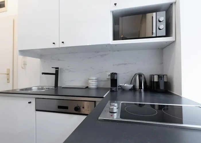 With Balcony - Trendy Neighborhood Daire